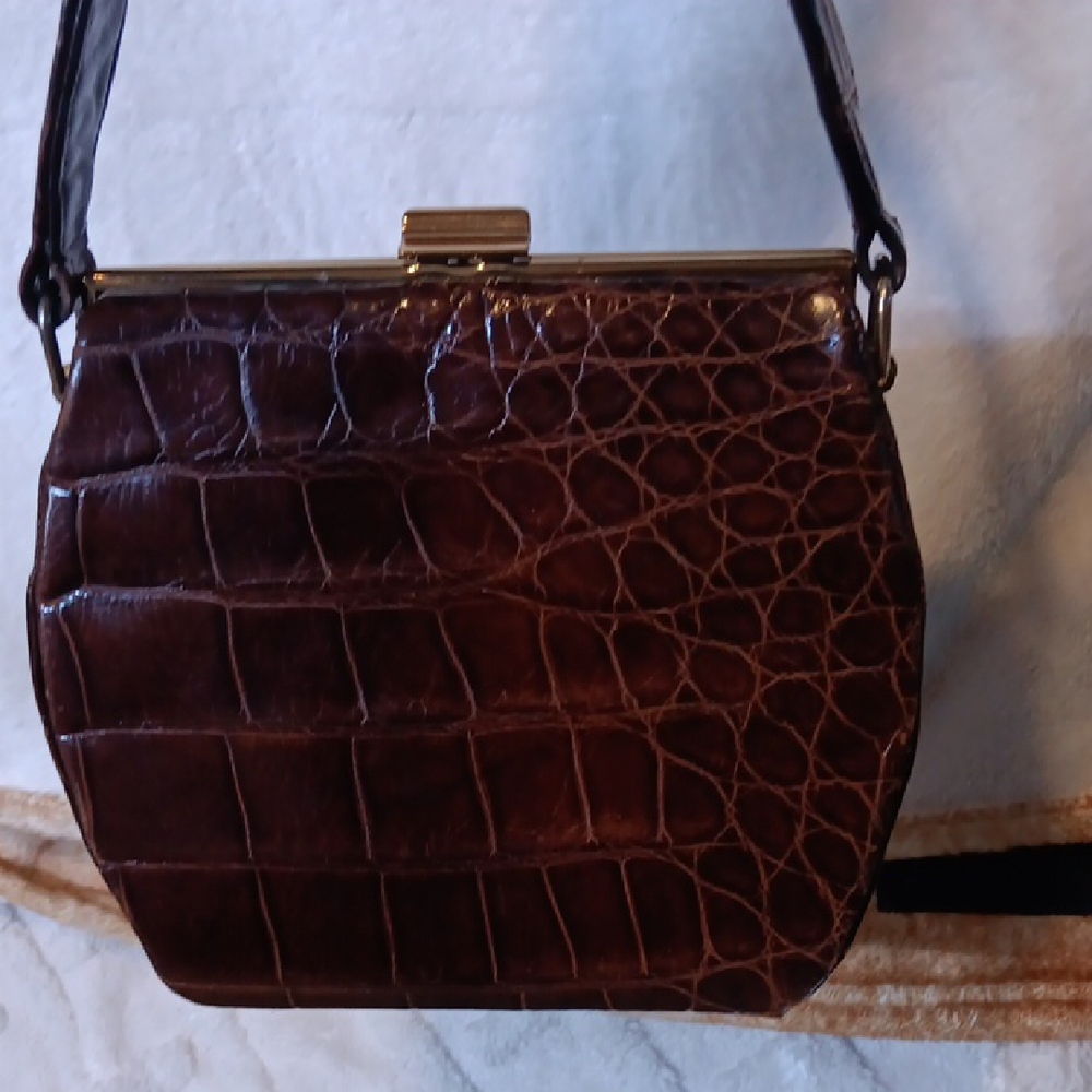 Chic Dark Brown Crocodile Pattern Shoulder Bag - image 2